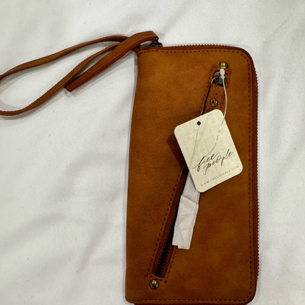 *BRAND NEW WITH TAGS* Free People Brown Vegan Leather Women’s Wallet